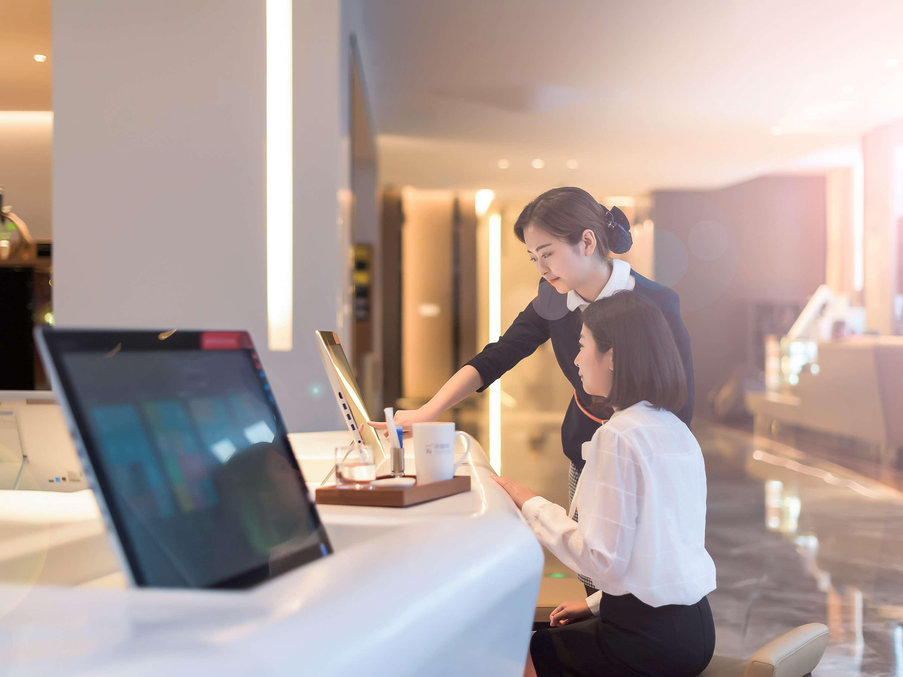 Novotel Xi'An Scpg Экстерьер фото